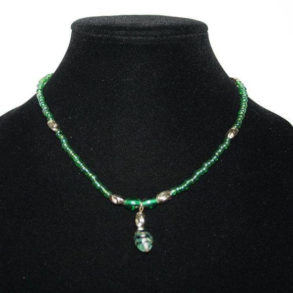 Vintagejelyfish Jewelry - Green glass and gold necklace 17"